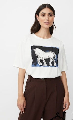 MaDoreann Tee in Jetstrem