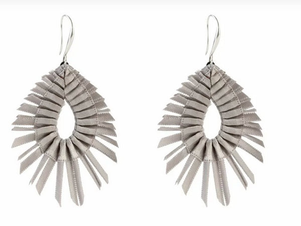 Don Earrings Various Black and Silver