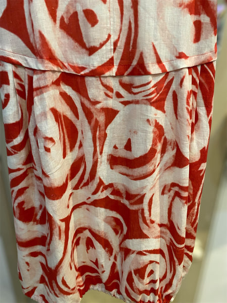 A Shaped Dress with V Neck in Poppy Print
