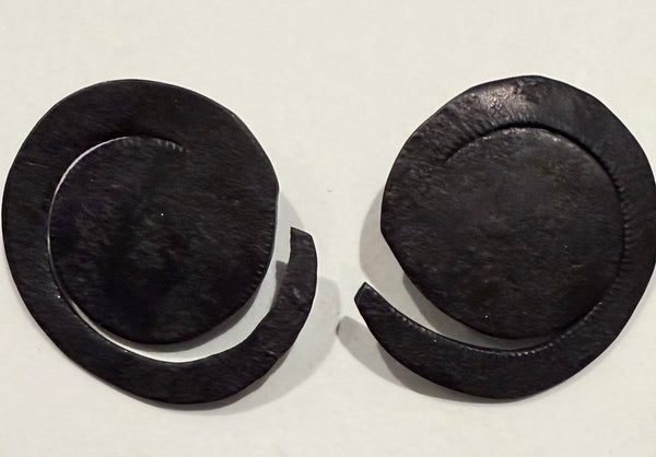 Circle Stud in Black and Silver