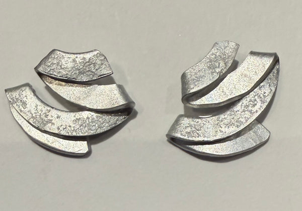 Zig Zag Stud in 3 Colours